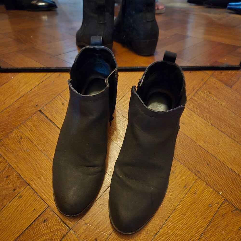 Merona crushed suede leather booties 7.5